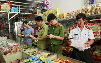 Huyện Ea H’Leo chung tay đảm bảo vệ sinh an toàn thực phẩm trong dịp Tết Nguyên đán 2020