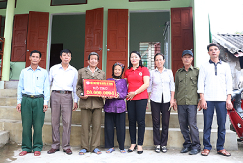 Ủy ban Mặt trận Tổ quốc Việt Nam huyện kêu gọi ủng hộ Quỹ  “Vì người nghèo” năm 2020