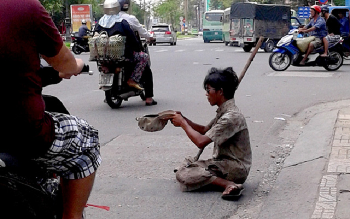 Phòng, chống tình trạng trẻ em, người khuyết tật, người cao tuổi bị lợi dụng, dụ dỗ, ép buộc lang thang xin ăn