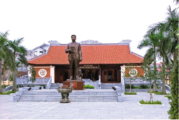 Kỷ niệm 110 năm Ngày sinh đồng chí Tổng Bí thư Nguyễn Văn Cừ