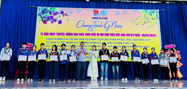 Chương trình kỷ niệm 74 năm Ngày truyền thống học sinh, sinh viên và Hội sinh viên Việt Nam