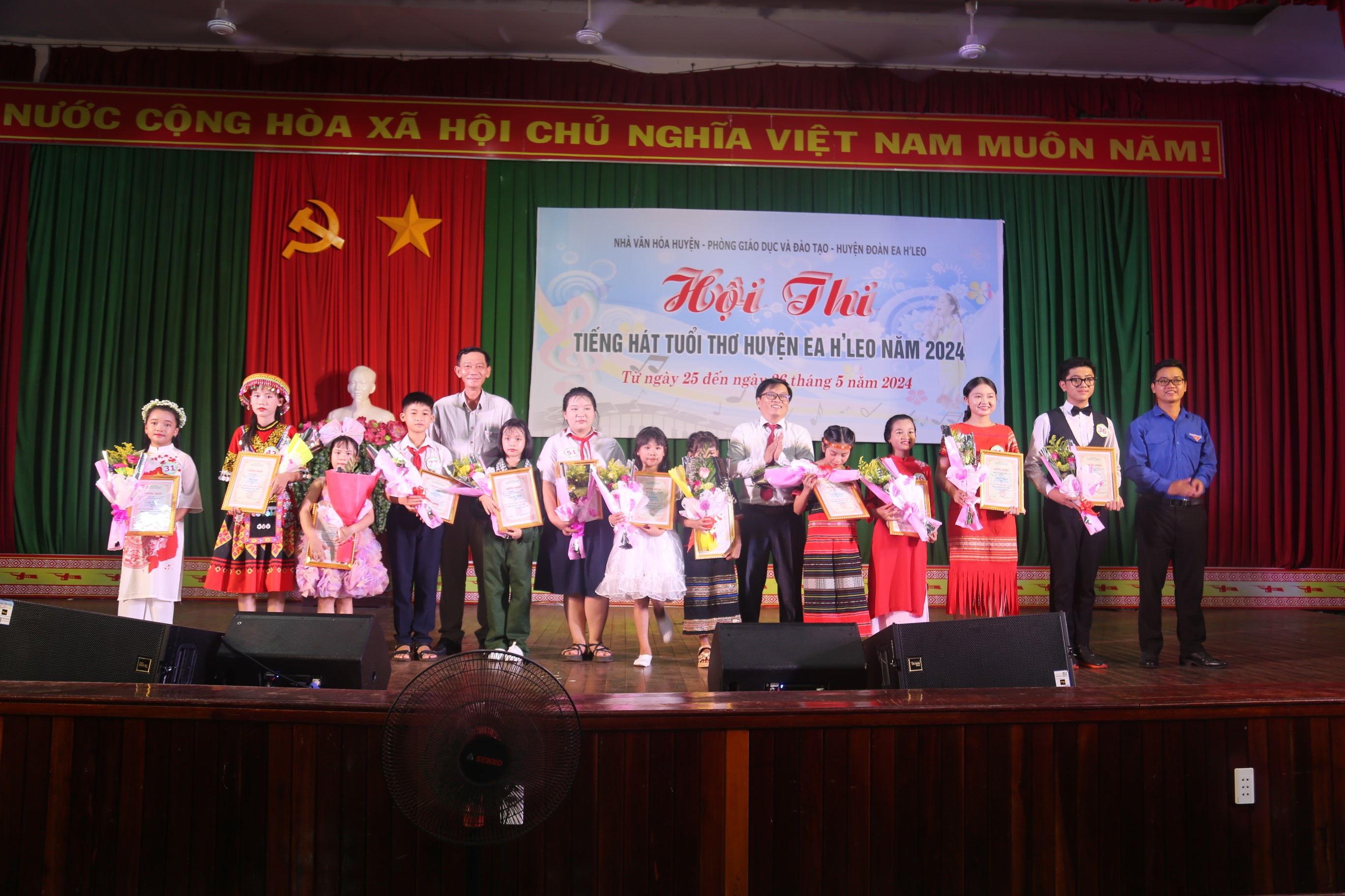 thơ2