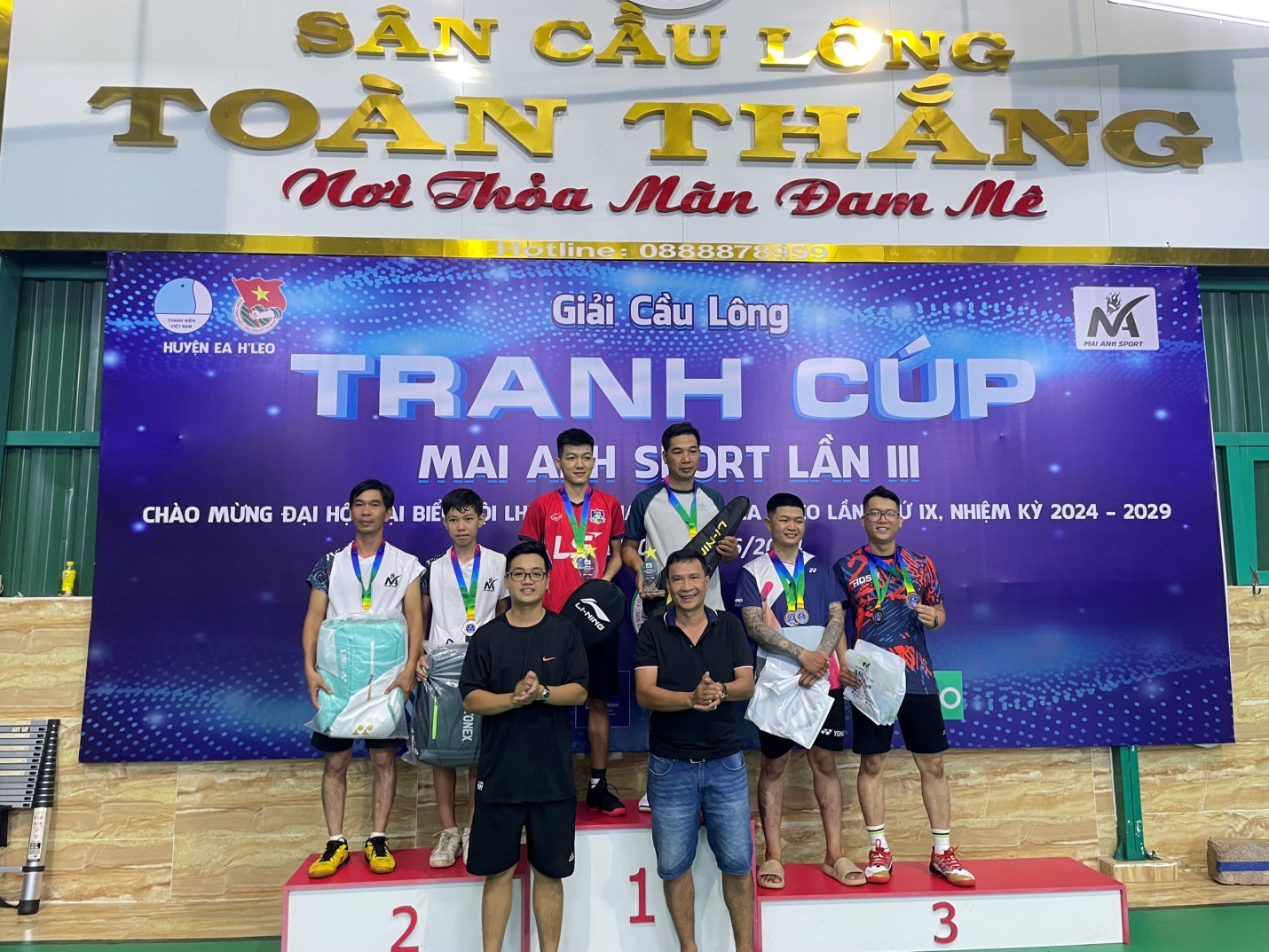 Huyện đoàn Ea H’Leo tổ chức giải cầu lông tranh cup Mai Anh sport lần III