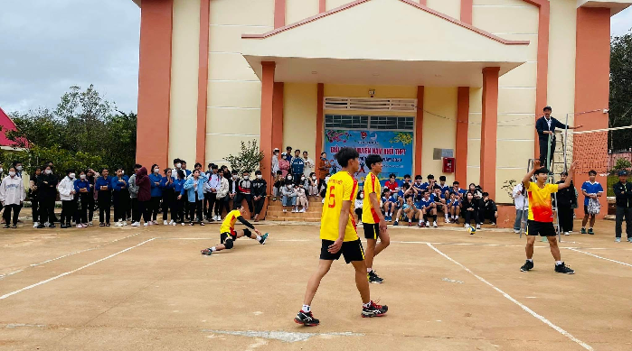 Huyện đoàn Ea H’Leo tổ chức Giải bóng chuyền nam mừng Đảng, mừng xuân năm 2023