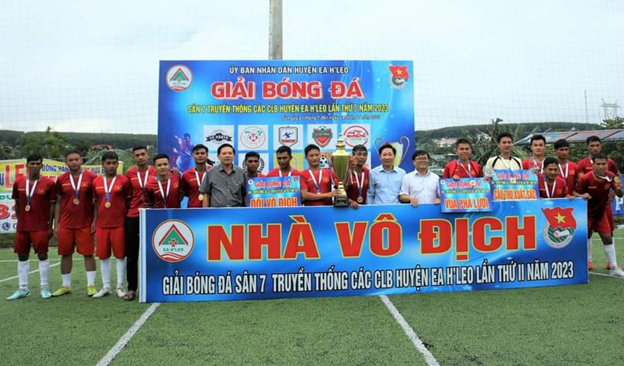 Bế mạc giải bóng đá 7 người các CLB huyện Ea H’Leo năm 2023