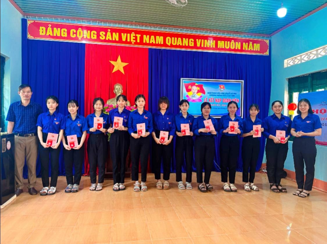 Đẩy mạnh công tác bồi dưỡng, phát triển đoàn viên mới