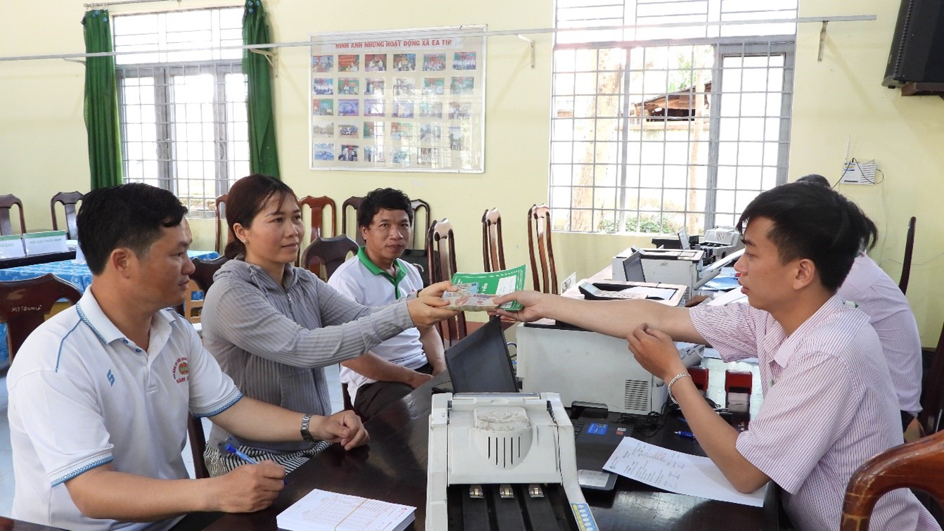 Nguồn vốn tín dụng của Ngân hàng chính sách xã hội tiếp sức cho học sinh, sinh viên đến trường