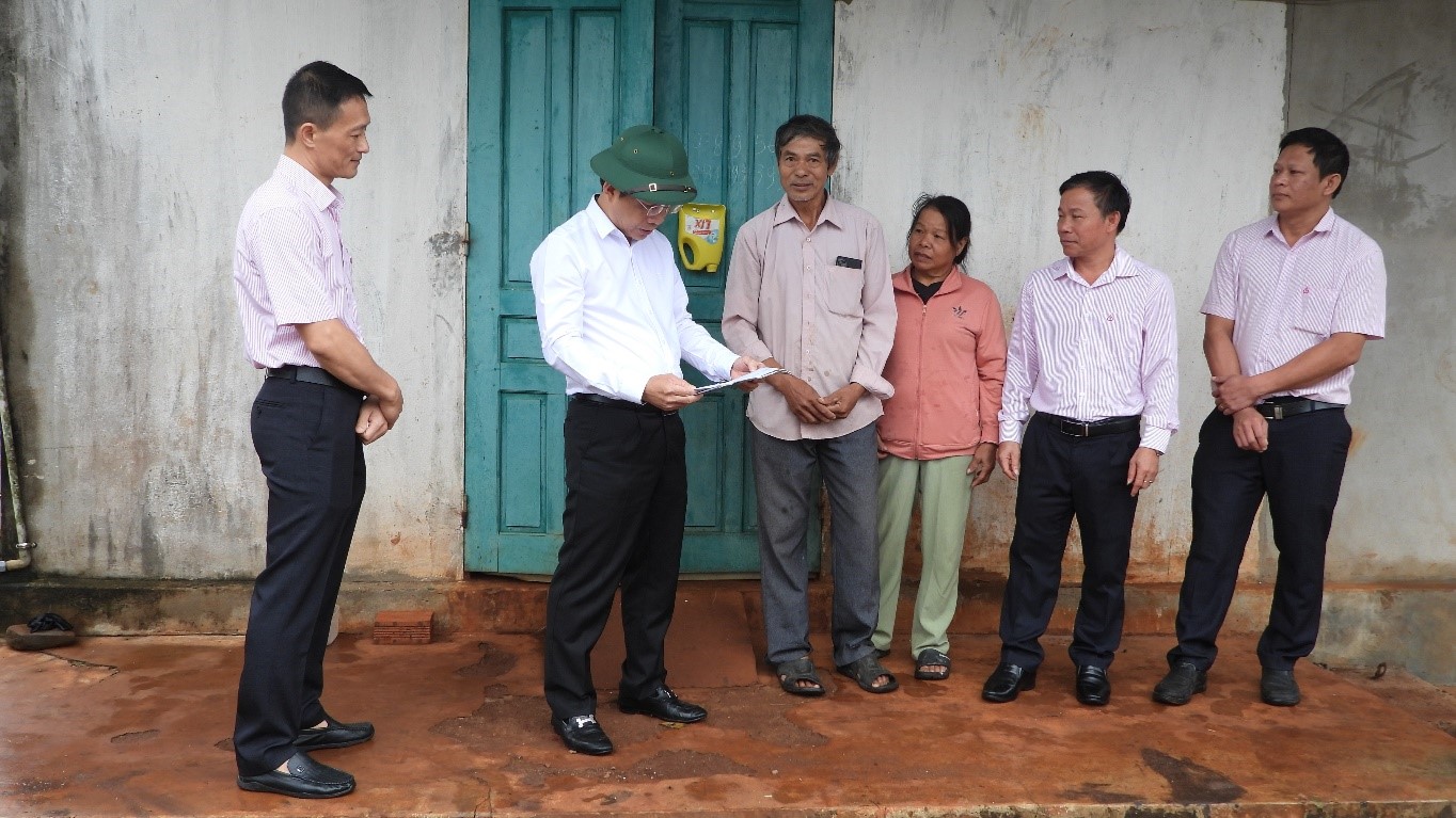 Chi bộ Ngân hàng Chính sách xã hội (NHCSXH) huyện Ea H’Leo lãnh đạo thực hiện thắng lợi nhiệm vụ được giao
