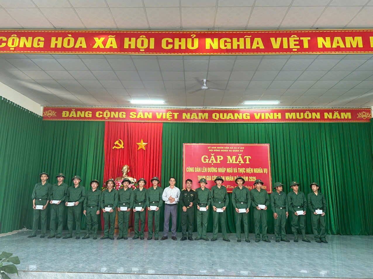 z7579166556910_81b494344cdfd8aa1cf7433c42f8feb4