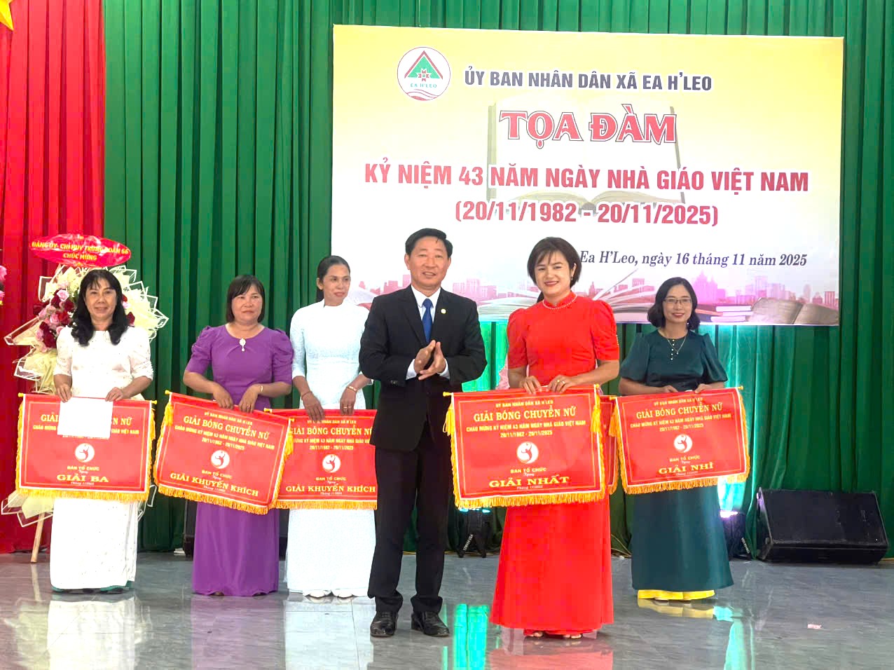 z7231497026694_319953b4cbcb74dab2aee08fd6a4fa46