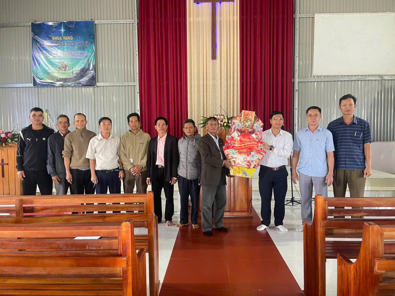 z7353524072262_f53be5ca826041cde5419bf6abd8d1a1