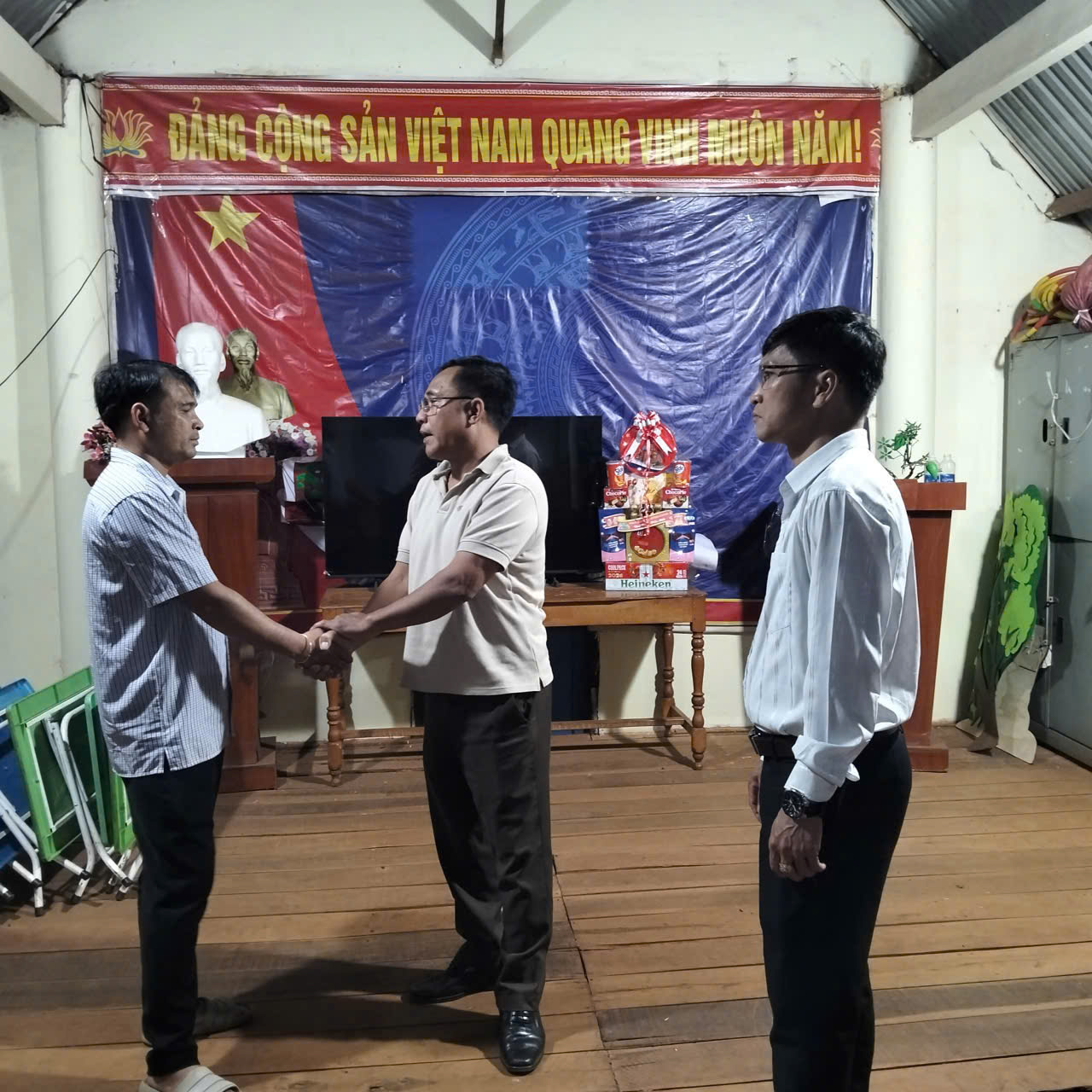 z7539812595263_957179929907f570c833d7ae3aee25b6